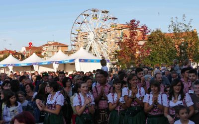 Grande parata e spettacolo piromusicale hanno inaugurato il primo Oktoberfest Cuneo